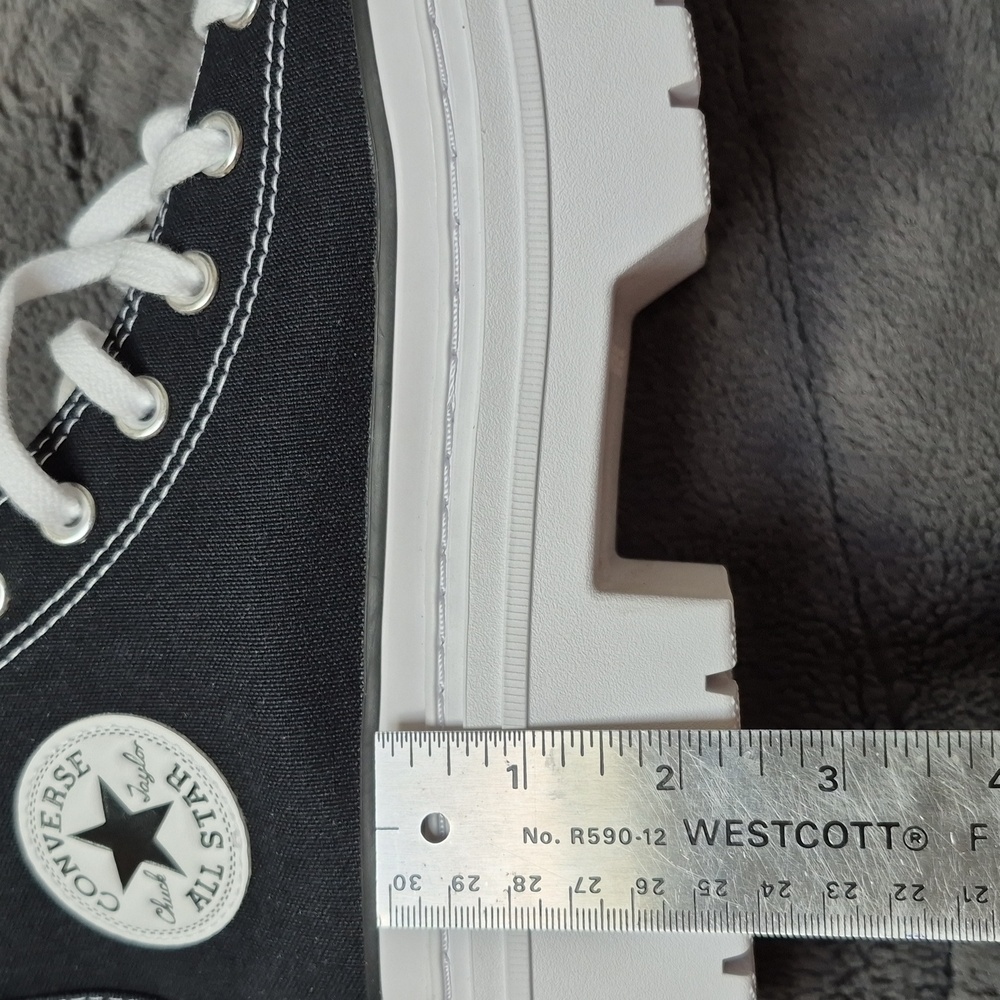 Converse CTAS Black and White Lugged Heel Platform High-Tops Size 8, New In Box! - Picture 4 of 13